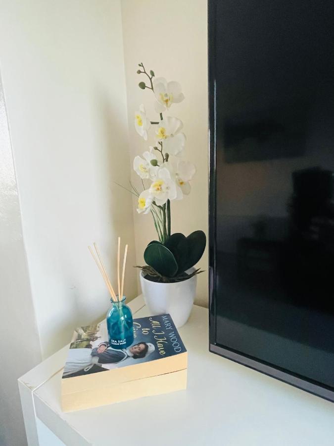 St Ives, King Bed Cosy Home, Parking, Fast Wi Fi St Ives  Esterno foto