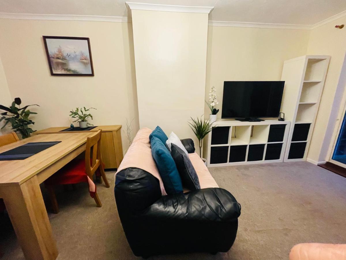 St Ives, King Bed Cosy Home, Parking, Fast Wi Fi St Ives  Esterno foto