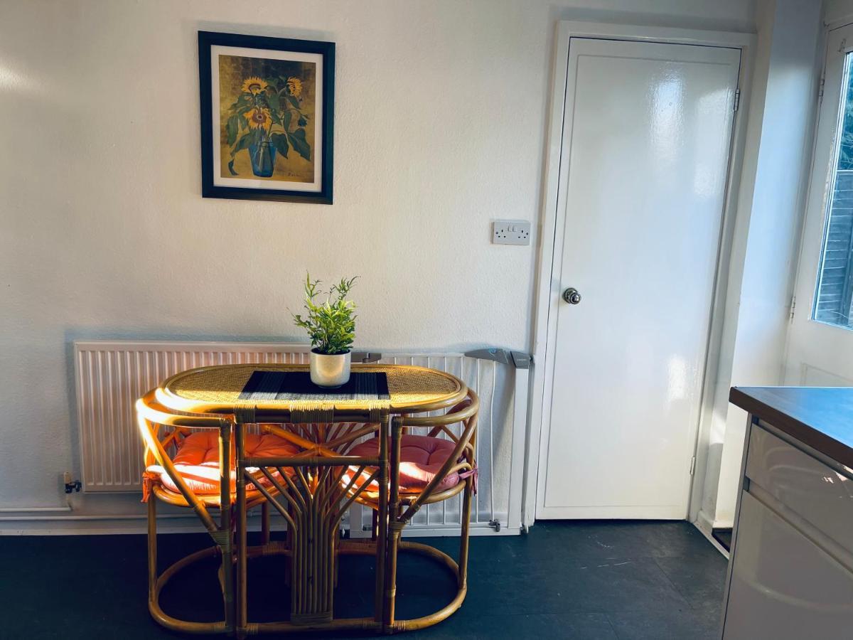 St Ives, King Bed Cosy Home, Parking, Fast Wi Fi St Ives  Esterno foto